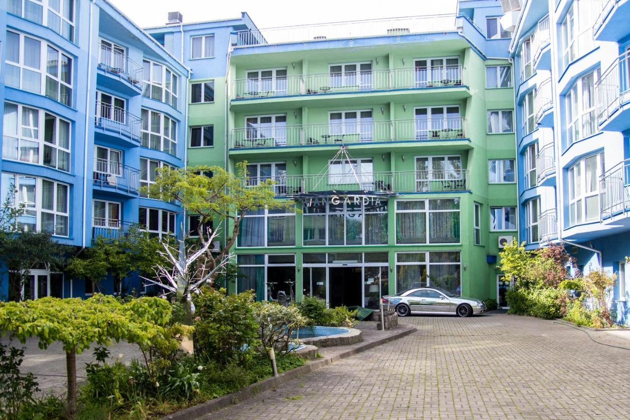 Al-Dom Apartamenty Awangardia 407 โควอบเซก ภายนอก รูปภาพ